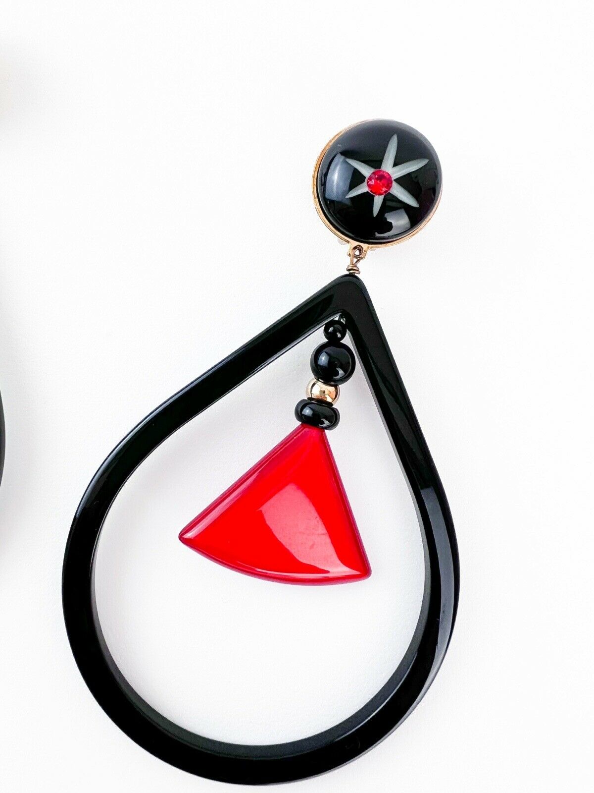 【SOLD OUT】Giorgio Armani Vintage Gold Tone Massive Dangle Hoop Earrings Black Red