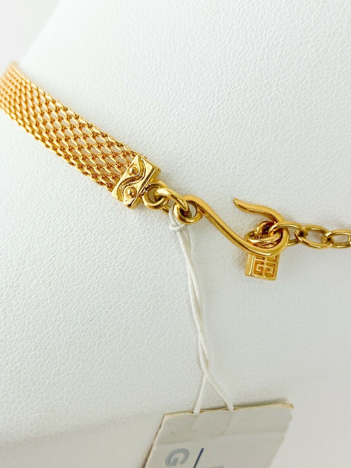 BIJOUX Givenchy Gold Tone Vintage Choker Necklace Flower Multi-Color Rhinestone