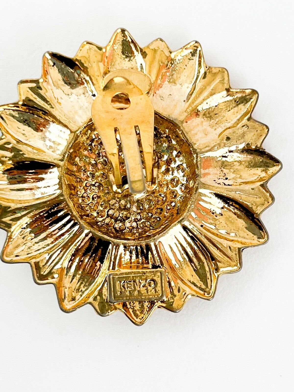 KENZO Paris Vintage Sunflower Clip-on Earrings Gold Tone Beautiful