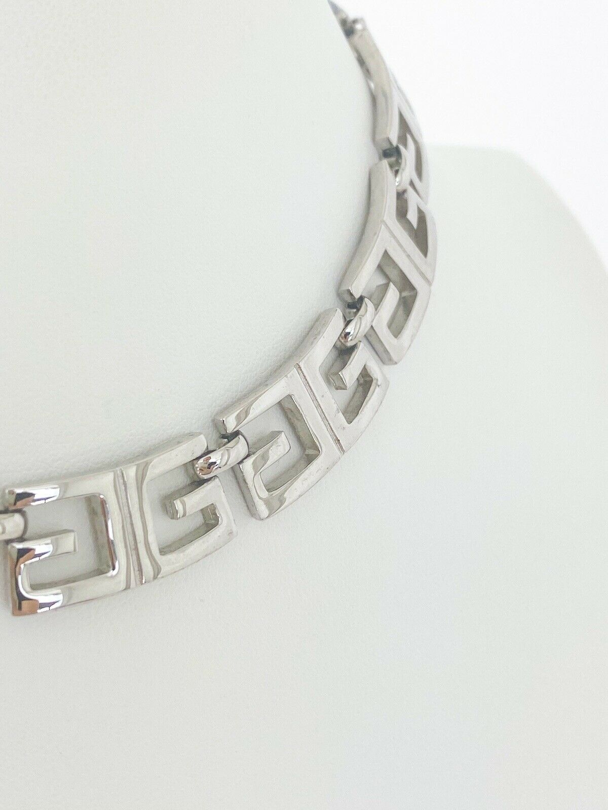 Givenchy Paris New York 1978 Vintage Silver Tone Logo Link Necklace Choker