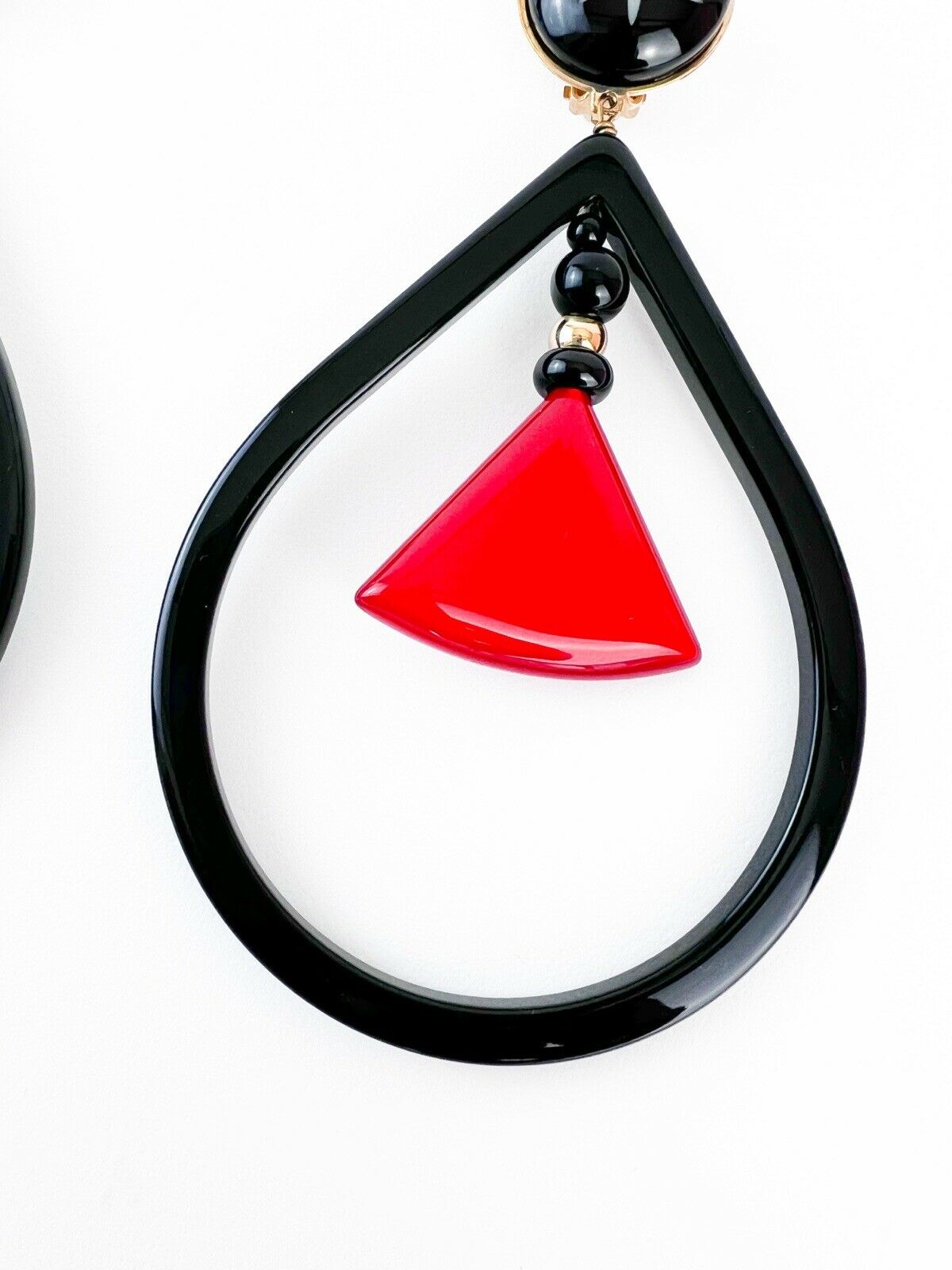 【SOLD OUT】Giorgio Armani Vintage Gold Tone Massive Dangle Hoop Earrings Black Red