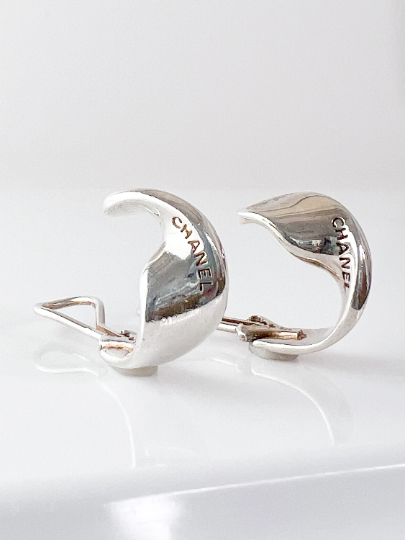 【SOLD OUT】Chanel Vintage Sterling Silver 925 Clip-On Hoop Earrings Chanel Signature
