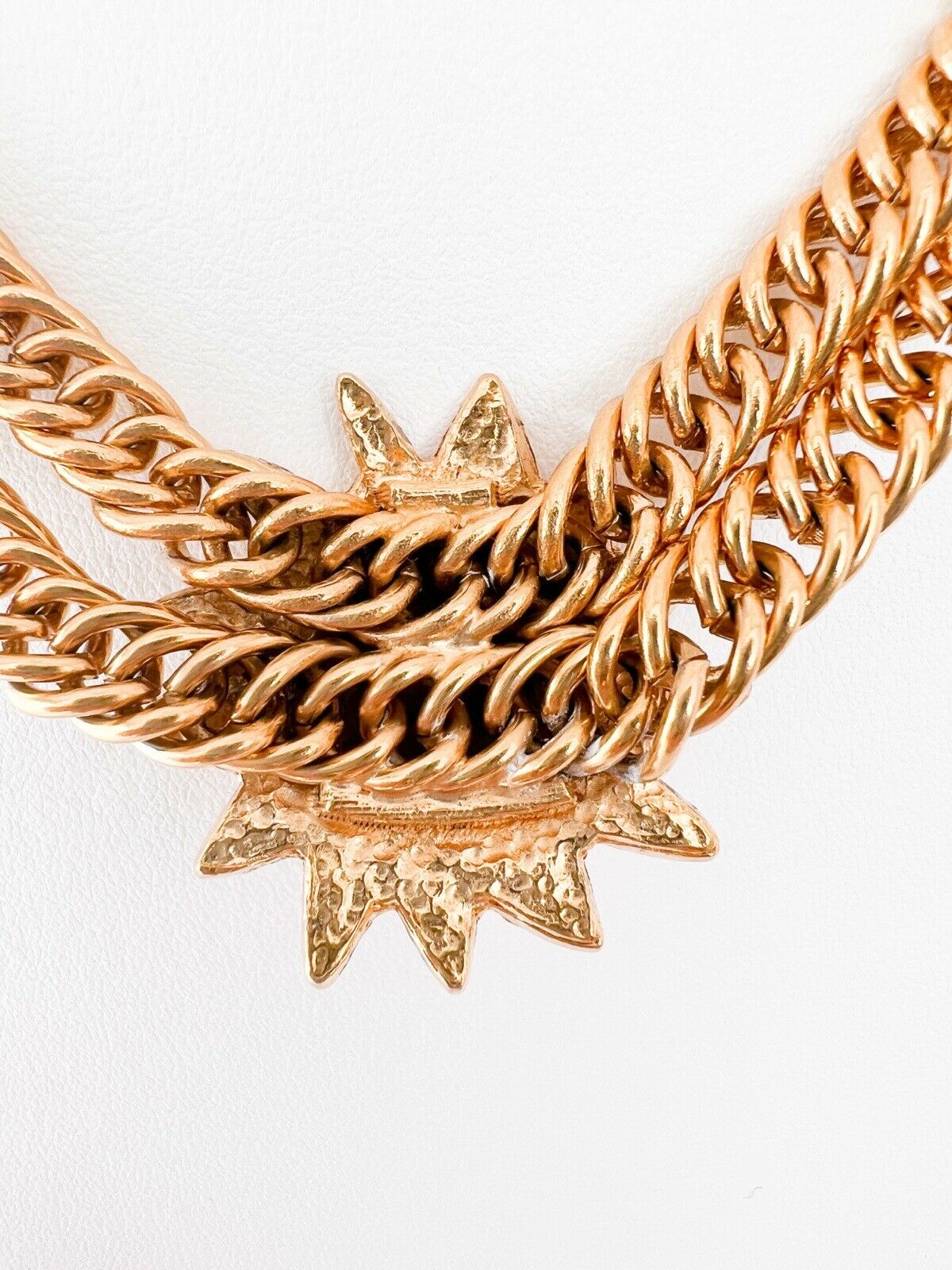 Chanel lion necklace top