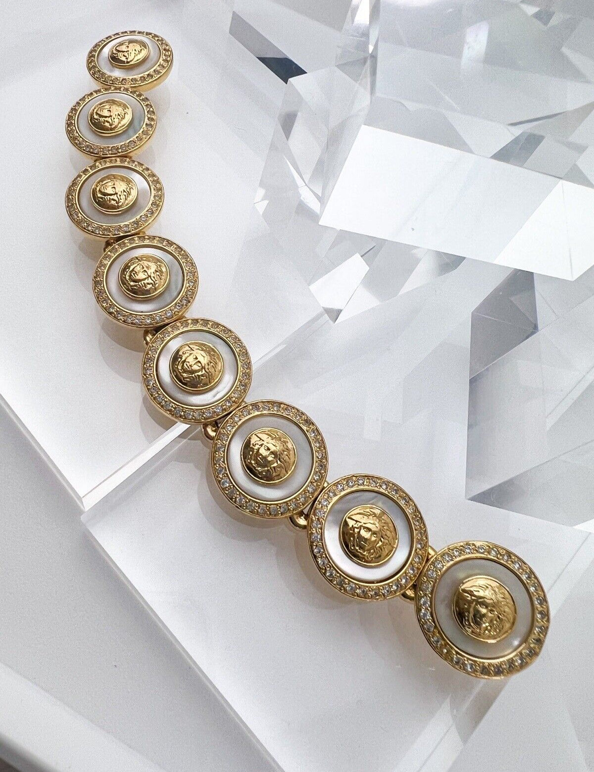  GIANNI VERSACE Vintage Charm Bracelet Medusa Head Gold Pearl 
