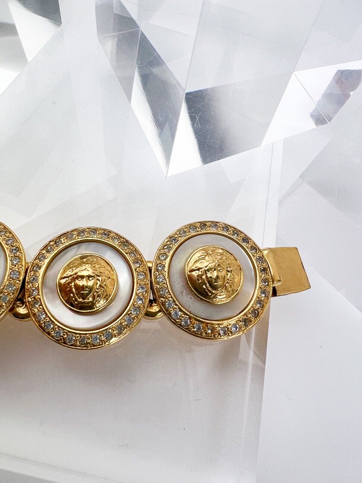  GIANNI VERSACE Vintage Charm Bracelet Medusa Head Gold Pearl 