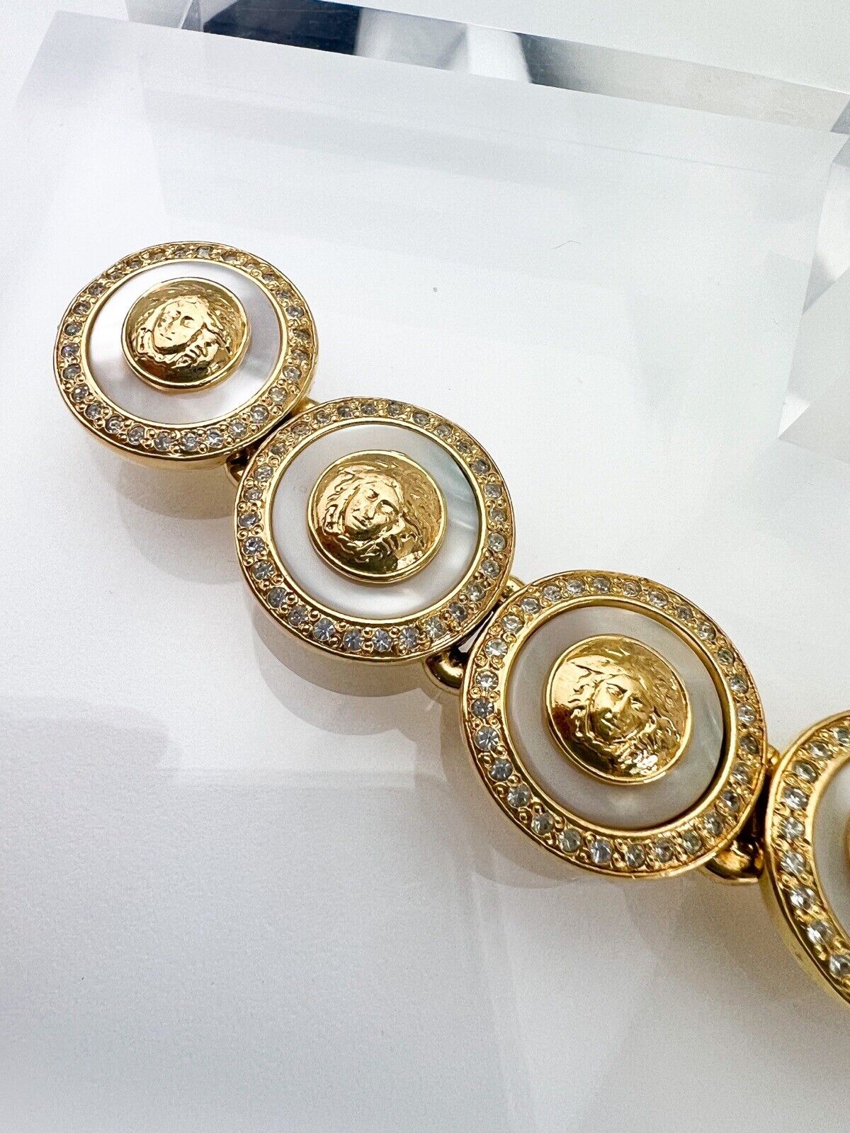  GIANNI VERSACE Vintage Charm Bracelet Medusa Head Gold Pearl 