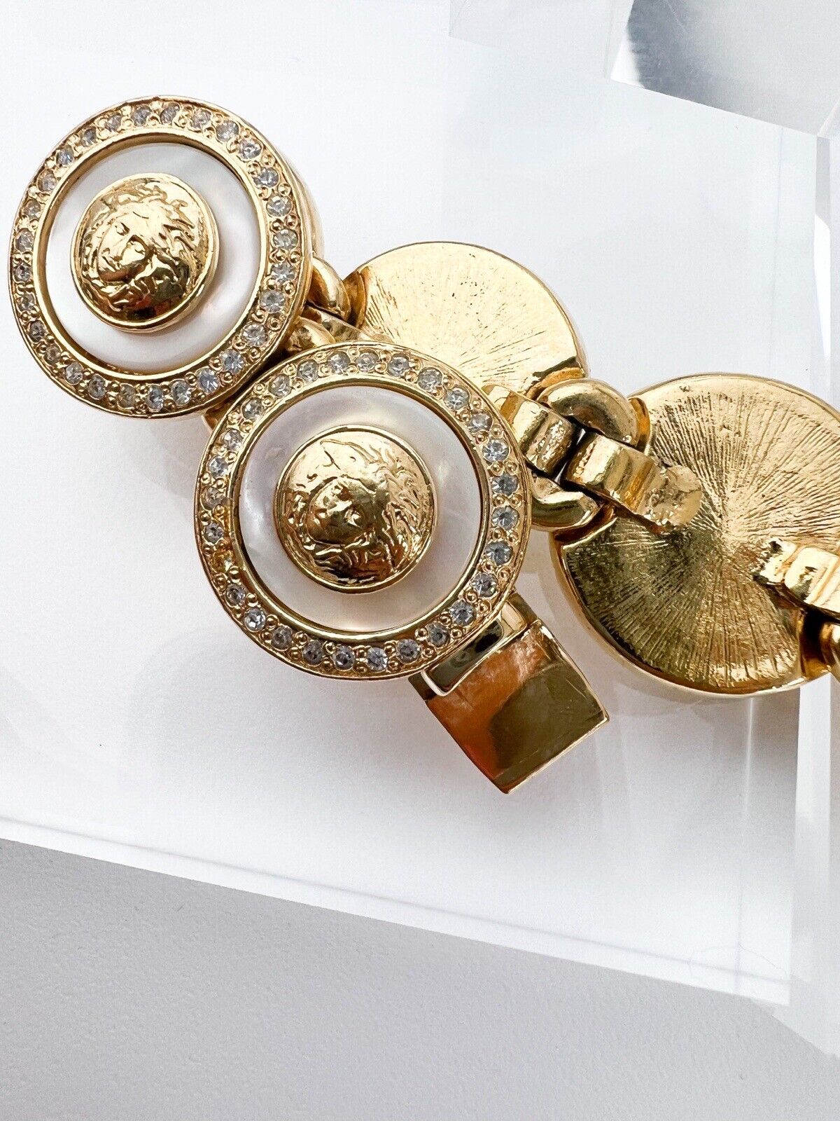  GIANNI VERSACE Vintage Charm Bracelet Medusa Head Gold Pearl 