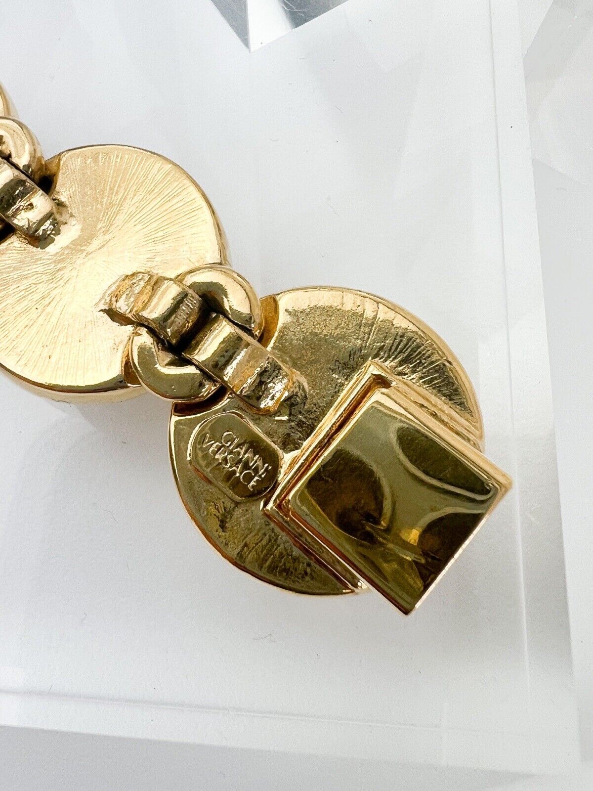  GIANNI VERSACE Vintage Charm Bracelet Medusa Head Gold Pearl 