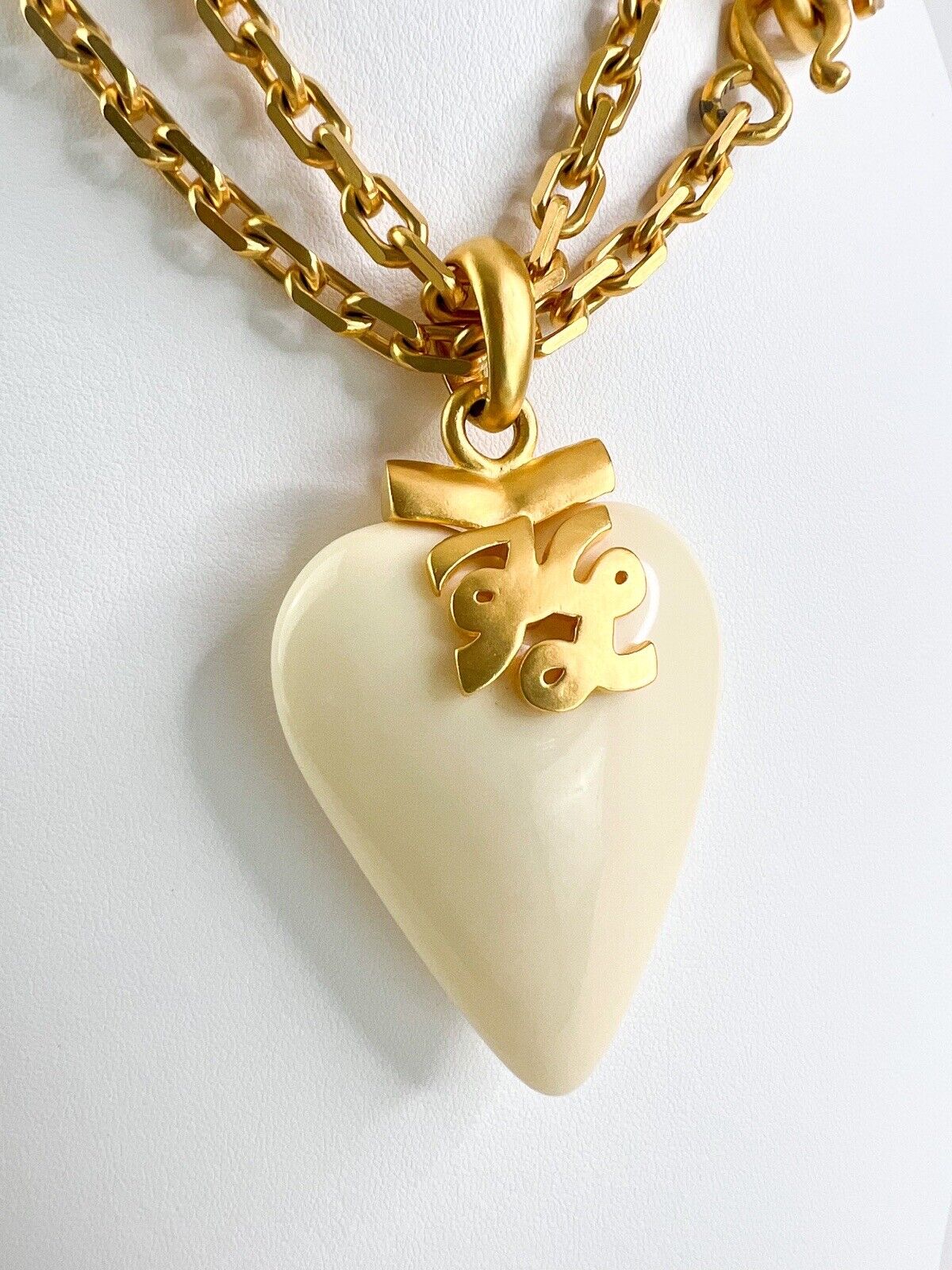 Karl Lagerfeld Vintage Pendant Necklace Heart Logo Gold