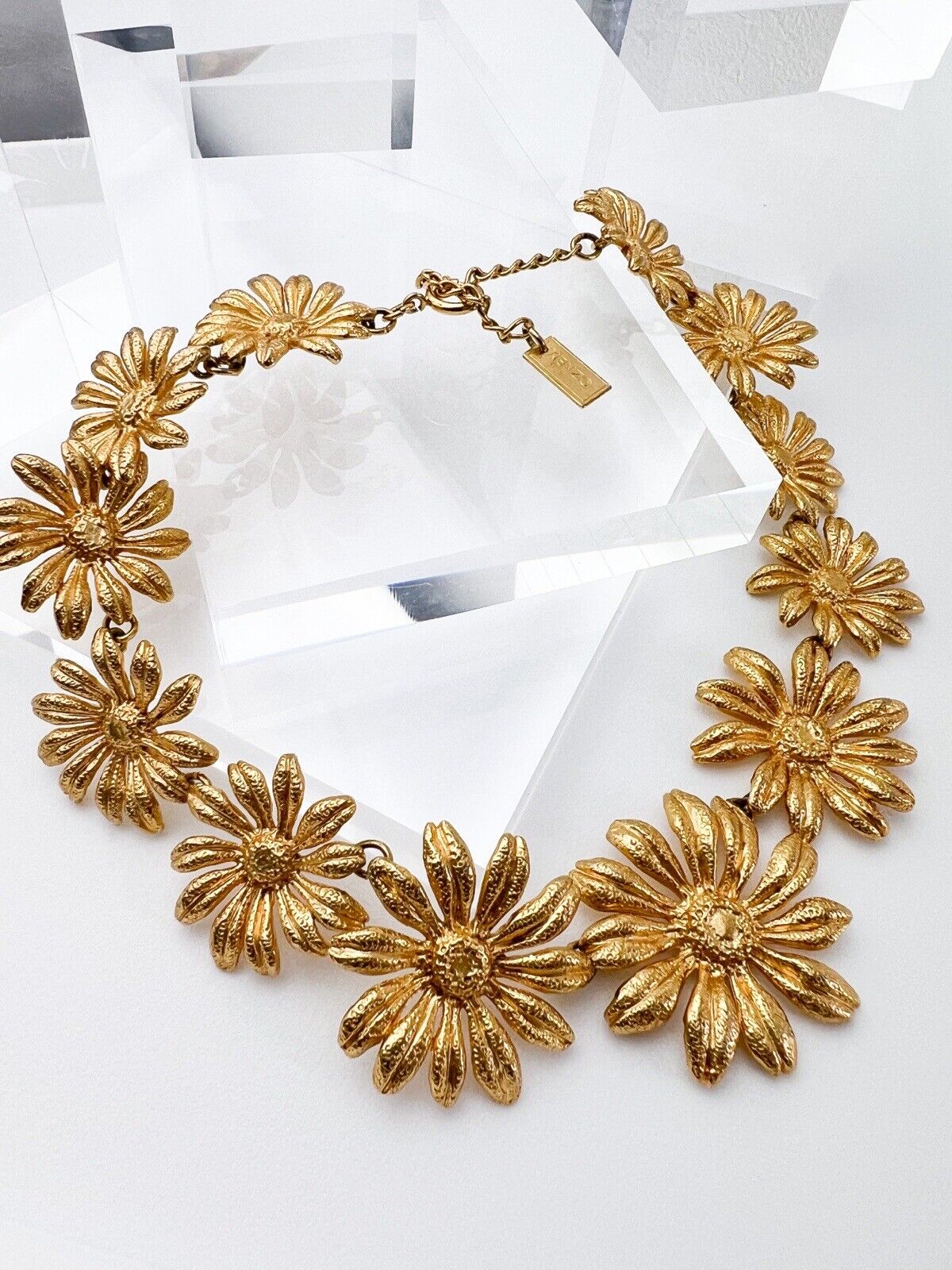 KENZO Vintage Charm Necklace Floral Gold Choker