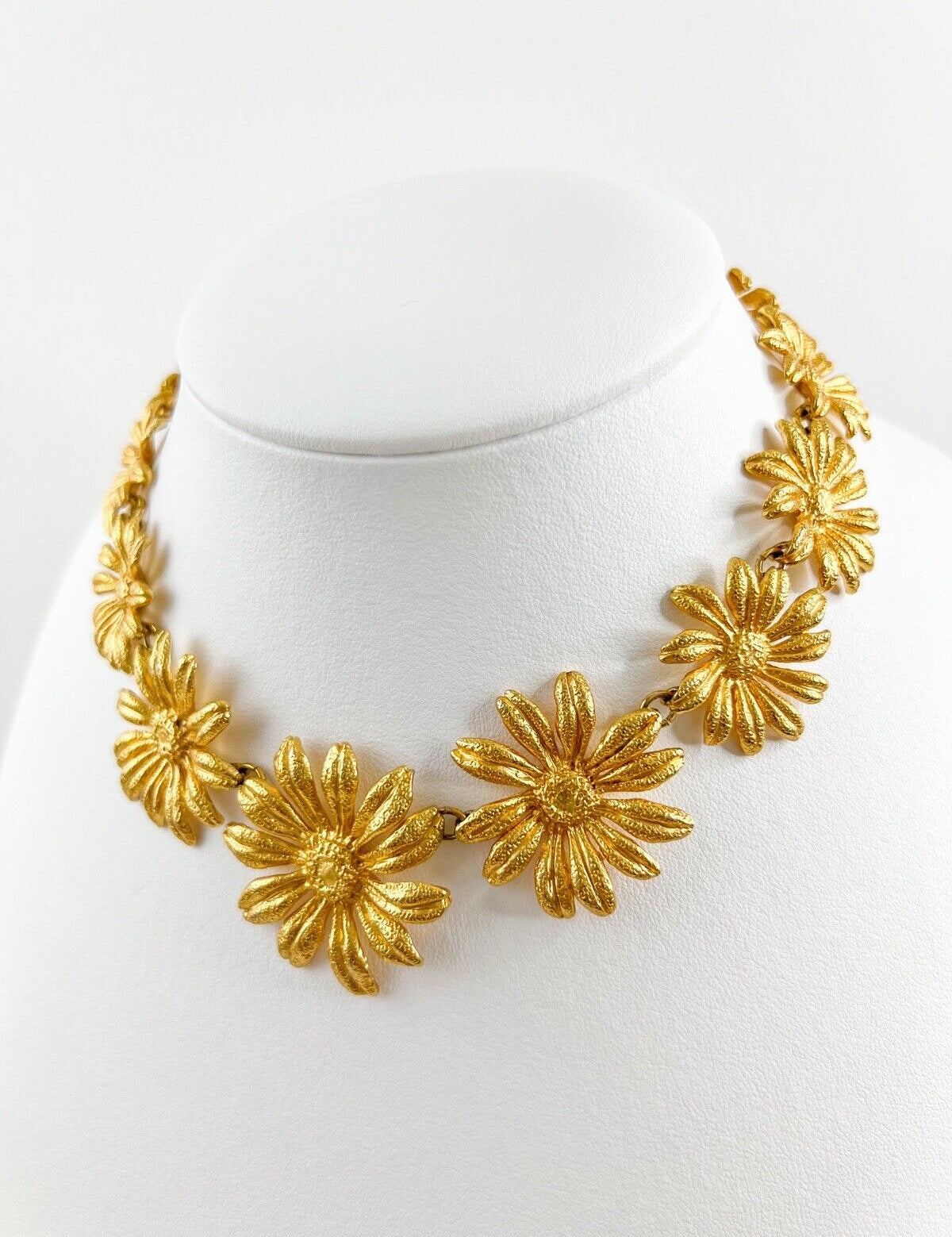 KENZO Vintage Charm Necklace Floral Gold Choker