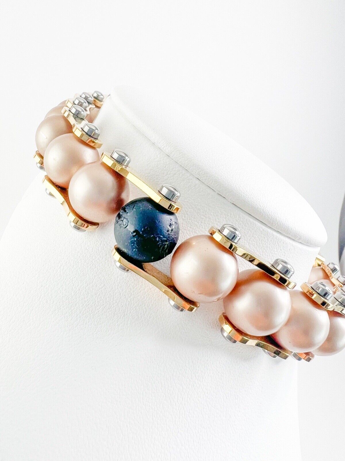 LOUIS VUITTON Vintage Choker Necklace Pearl