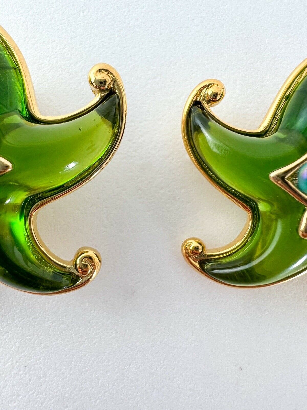 TRIFARI Vintage Earrings Star Green