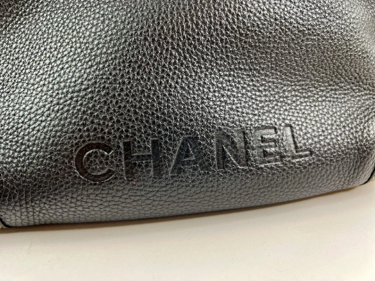 Chanel Vintage Leather Shoulder Bag Black Made in Italy