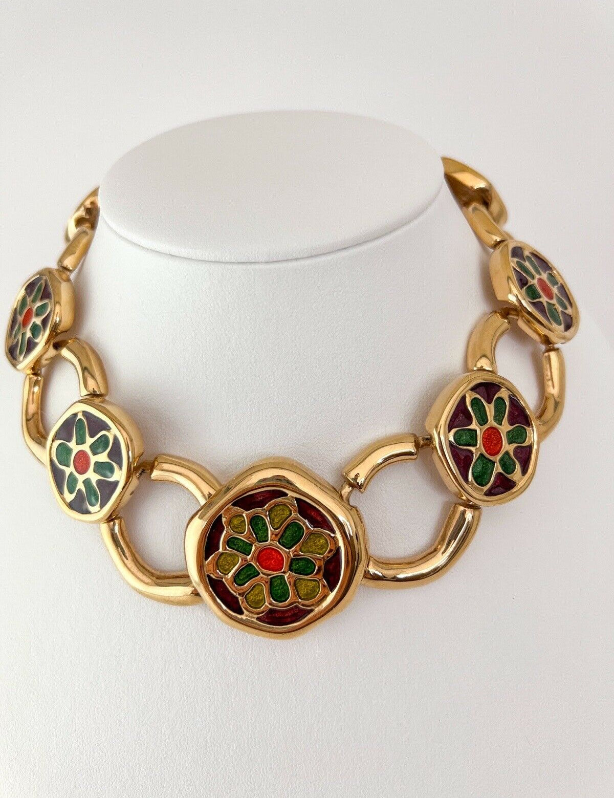 Givenchy Vintage Charm Necklace Gold
