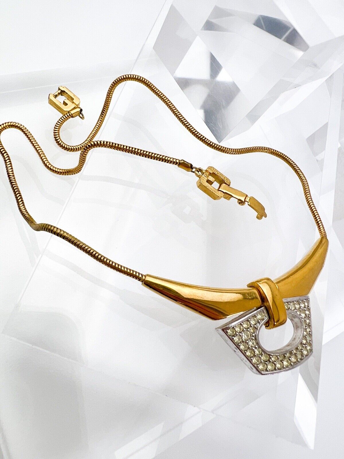 Givenchy Vintage Charm Necklace Choker Gold
