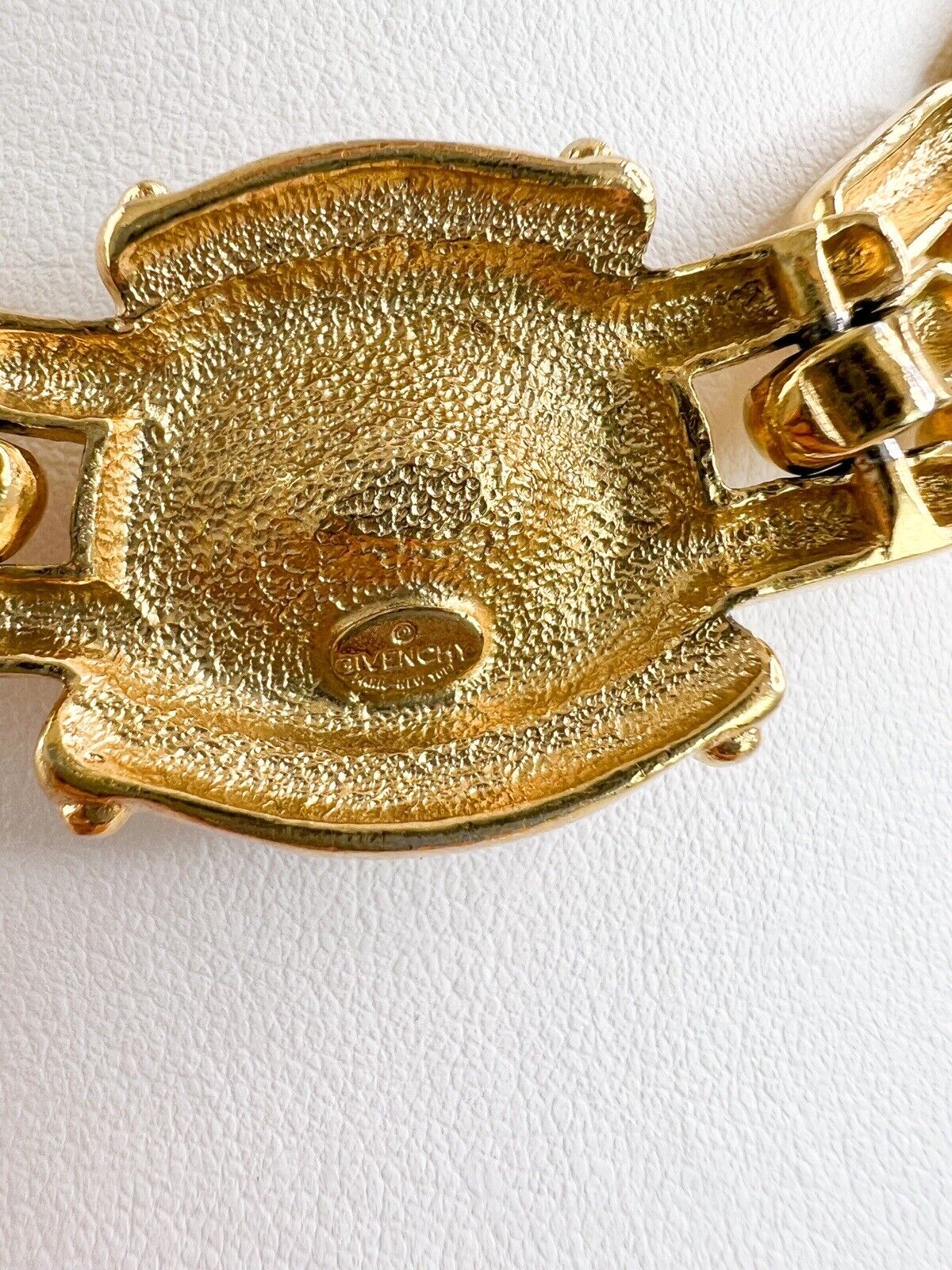 Givenchy Vintage Necklace Choker Gold