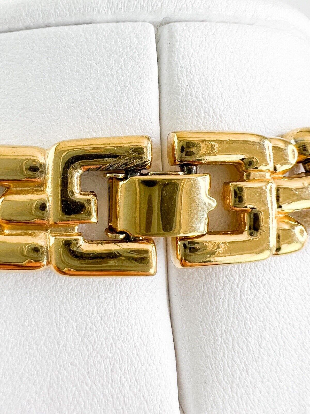 Givenchy Vintage Necklace Choker Gold
