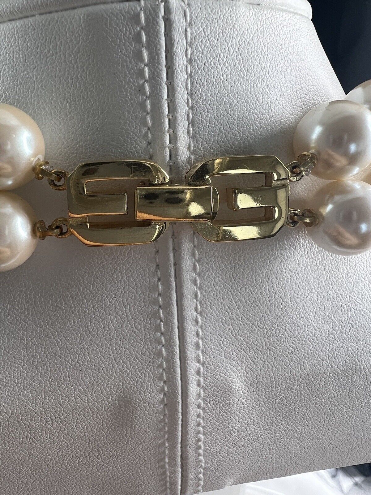 Givenchy Vintage Chunky 1977 Faux Pearls Choker Necklace Extremely Rare