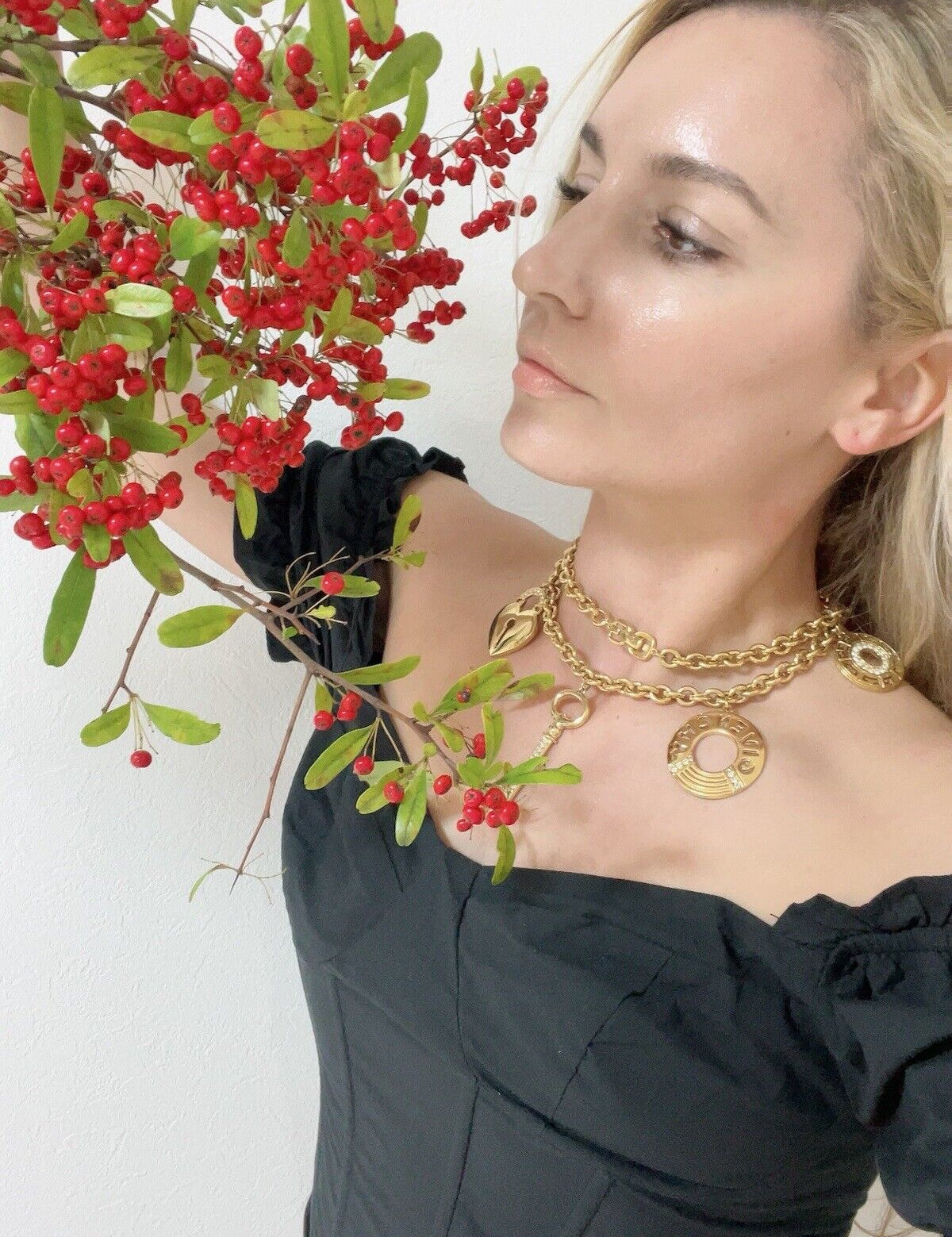 Givenchy Pendant Necklace Vintage Unisex Men& Women