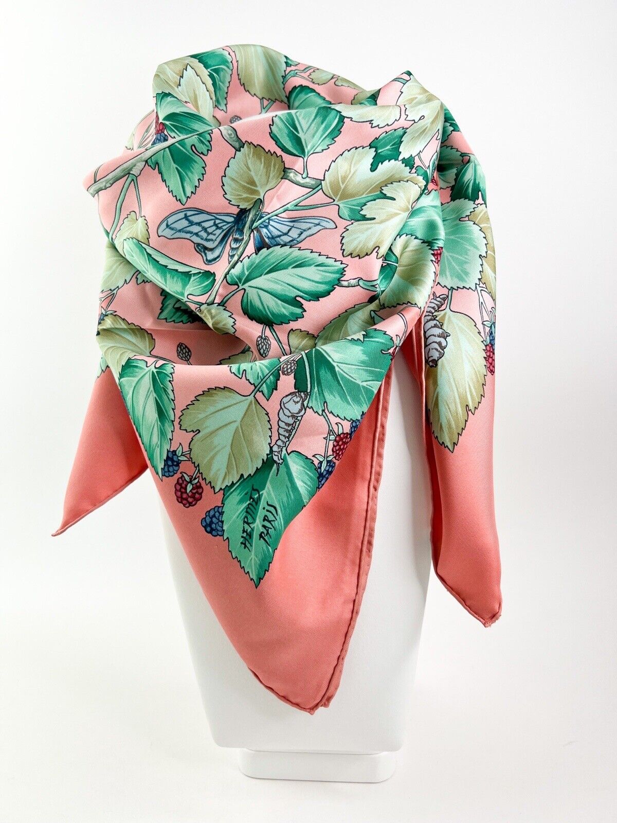 Hermes I’ARBRE de SOIE Vintage Silk Scarf Pink Made in France