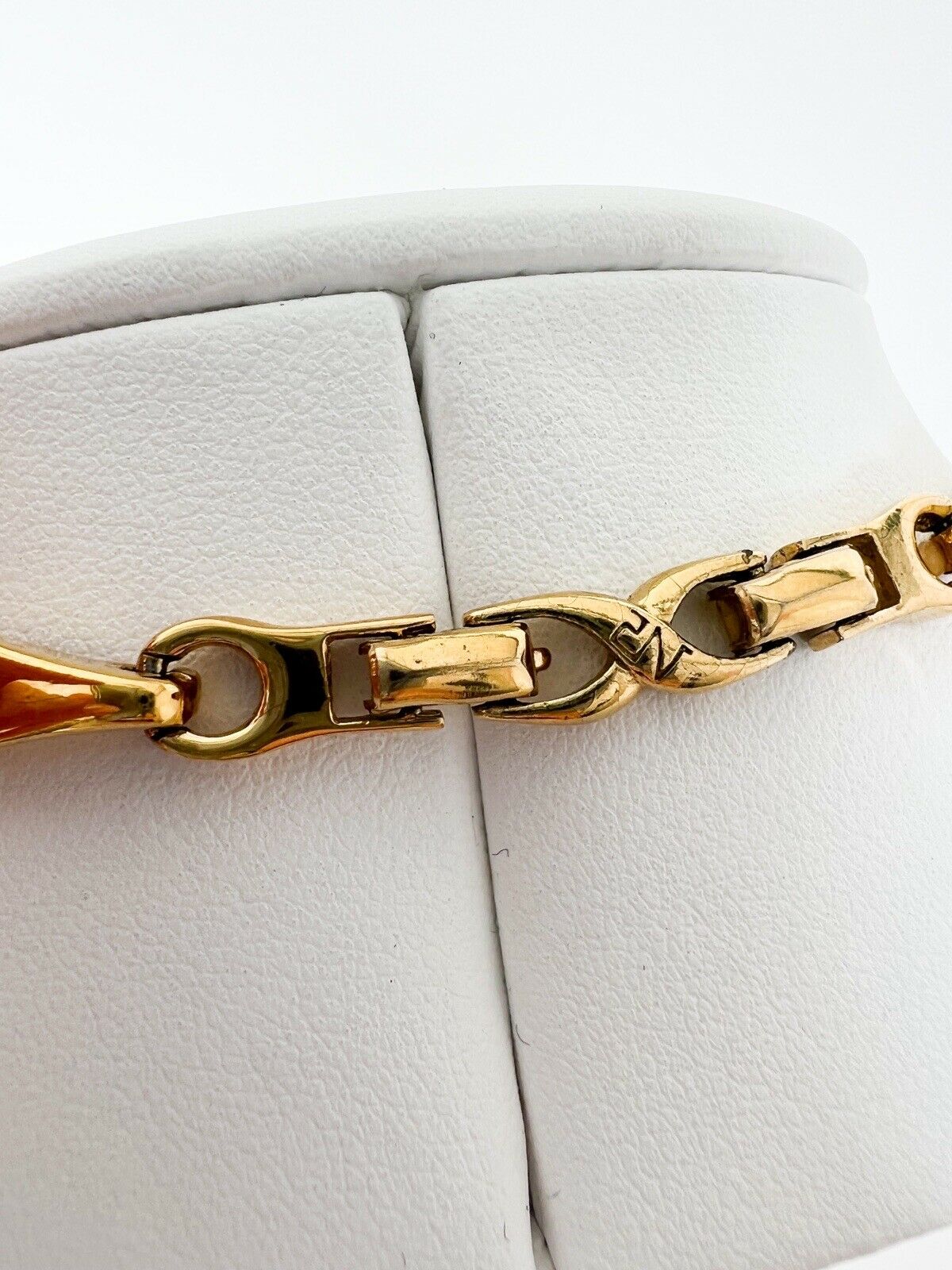 Nina Ricci Vintage Charm Necklace Choker Gold