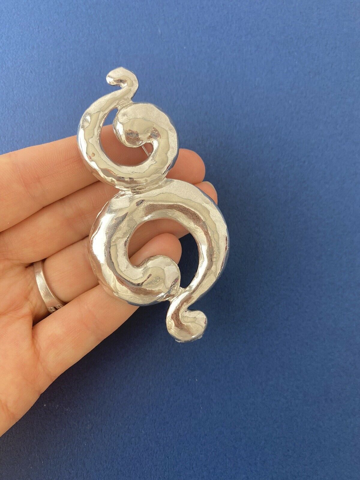 【SOLD OUT】YSL Yves Saint Laurent Vintage Massive Silver Tone Coil Spiral Brooch Pin