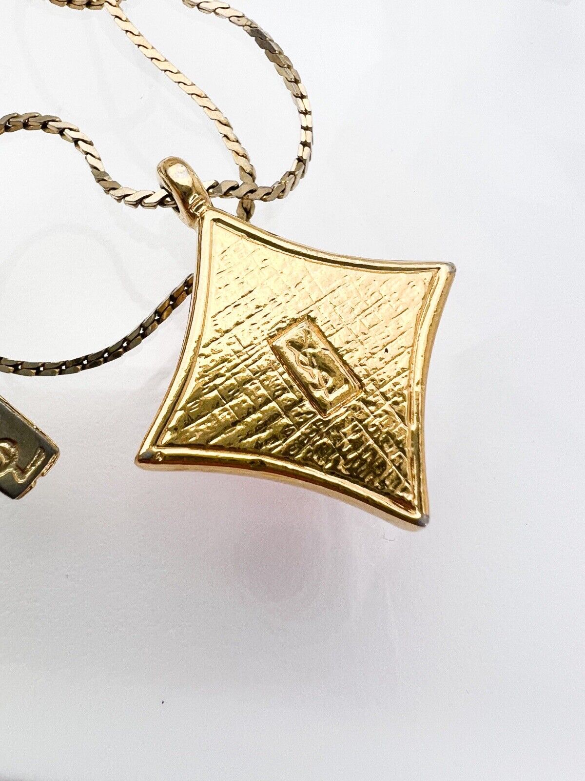 YSL Yves Saint Laurent Vintage Necklace Gold Cabochon