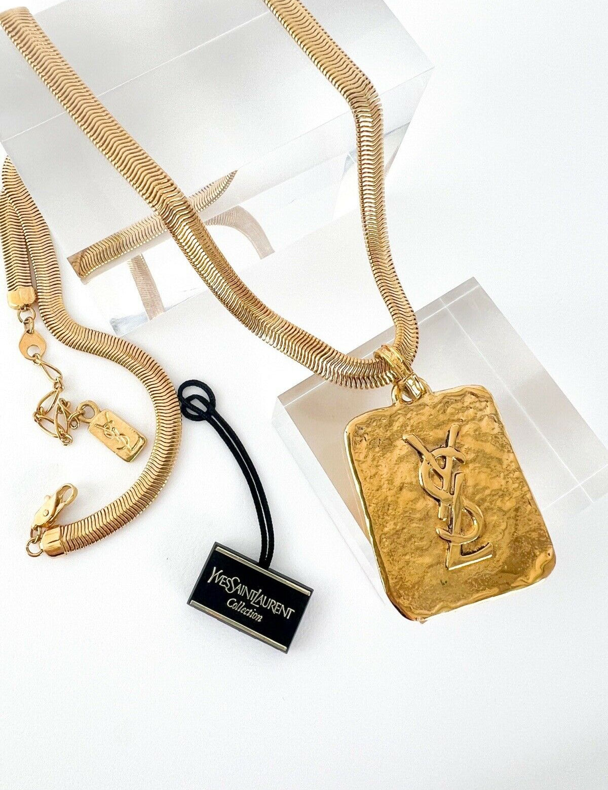 YSL Yves Saint Laurent Vintage Pendant Unisex Medallion