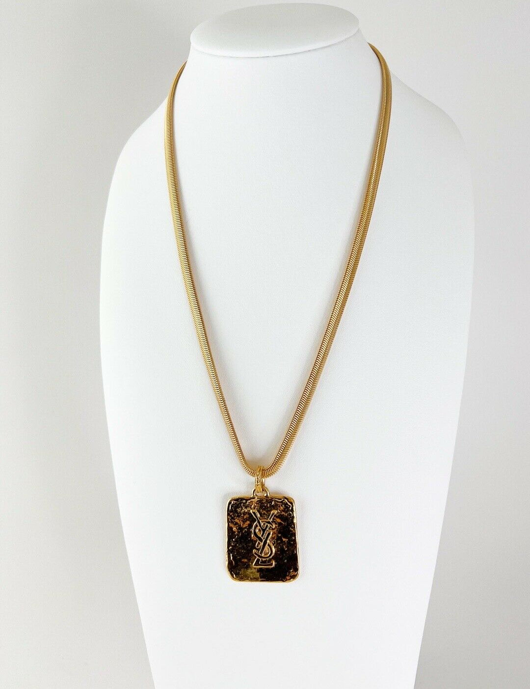 YSL Yves Saint Laurent Vintage Pendant Unisex Medallion